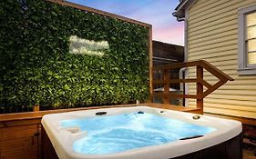 Downtown Historic 2Bdrm, Walk To Riverwalk, Alamo; Beautifully Renovated!